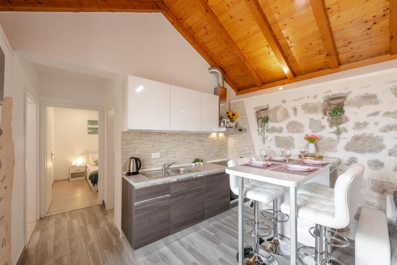 Little Stone House Διαμέρισμα Buici  Εξωτερικό φωτογραφία