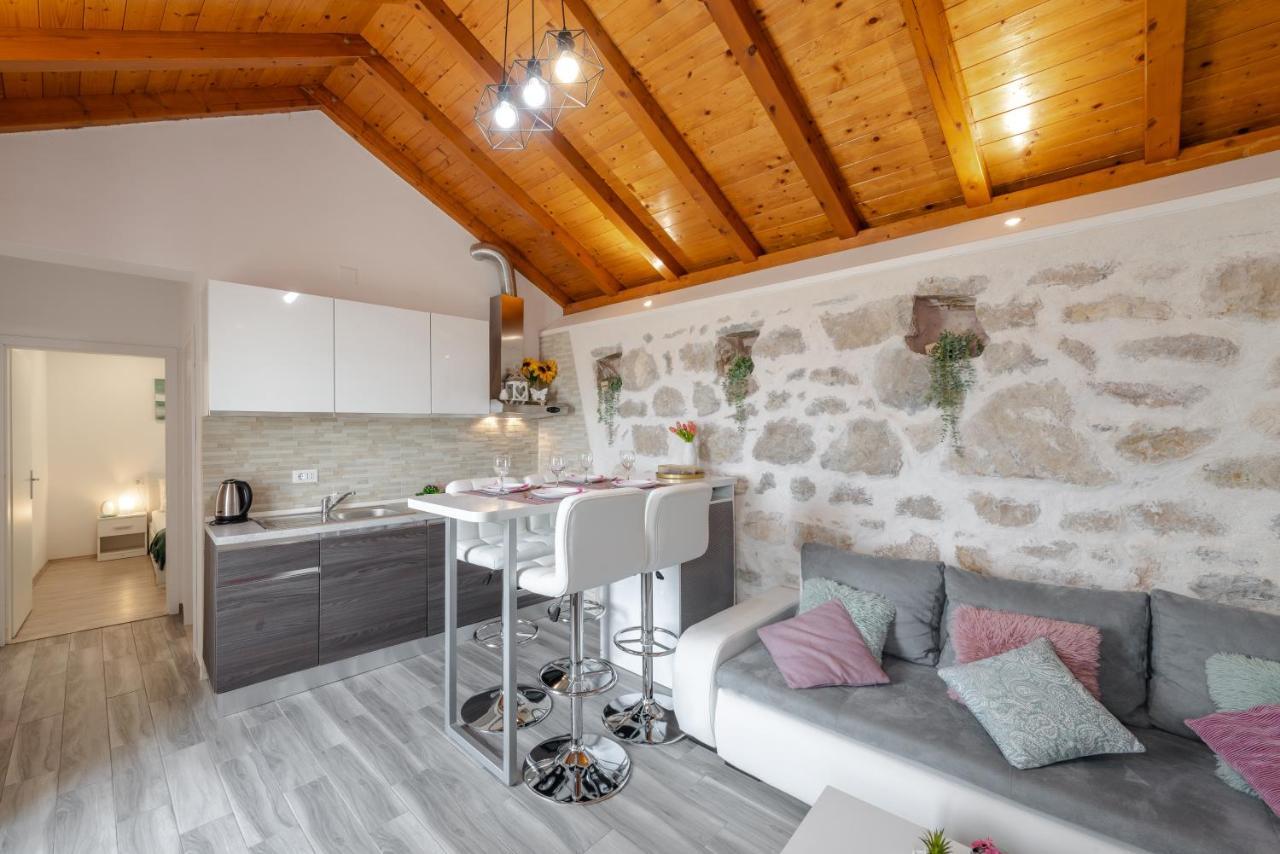 Little Stone House Διαμέρισμα Buici  Εξωτερικό φωτογραφία